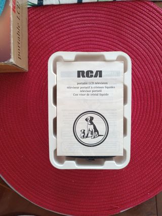 Televisor Portátil LCD RCA L2200BC Vintage