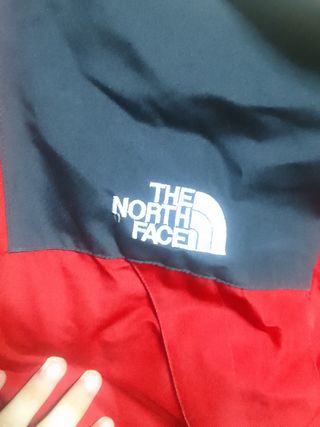 Chaqueta The North Face roja