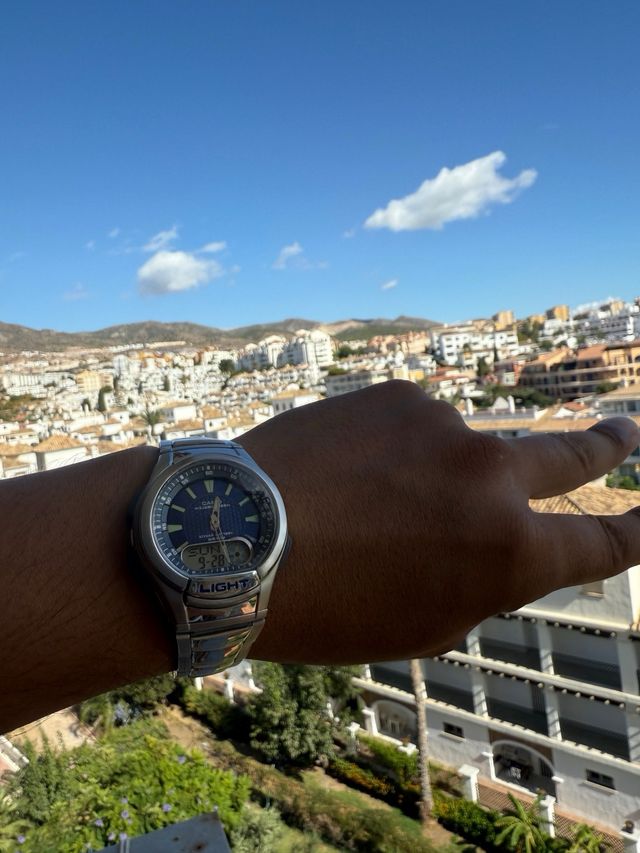 Casio AQ-180W AnaDigi Correa Metálica