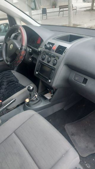 Volkswagen Touran 2010