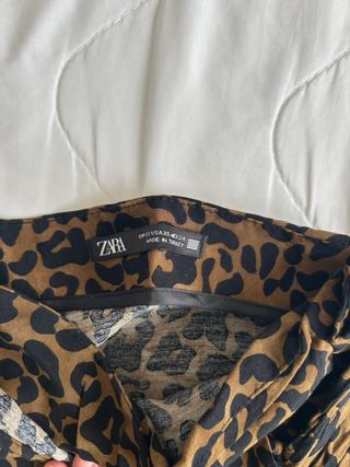 Falda Zara Leopardo Talla XS