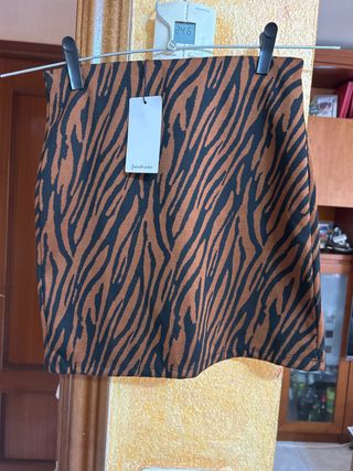 Falda Stradivarius Animal Print Talla S