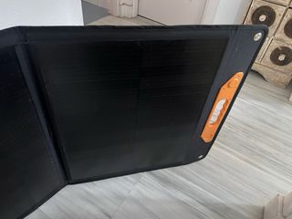 Panel Solar Plegable 200W 12V + Inversor 30A