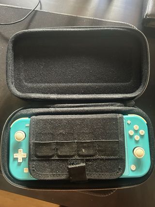 Nintendo Switch Lite Verde agua con funda