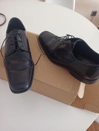 Zapatos de vestir negros para hombre