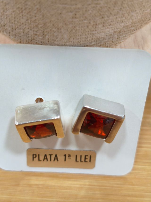 Pendientes Plata Ley Granate Cuadrado