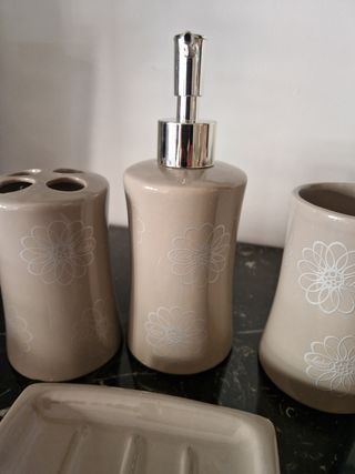 Set bagno ceramica Liabel beige