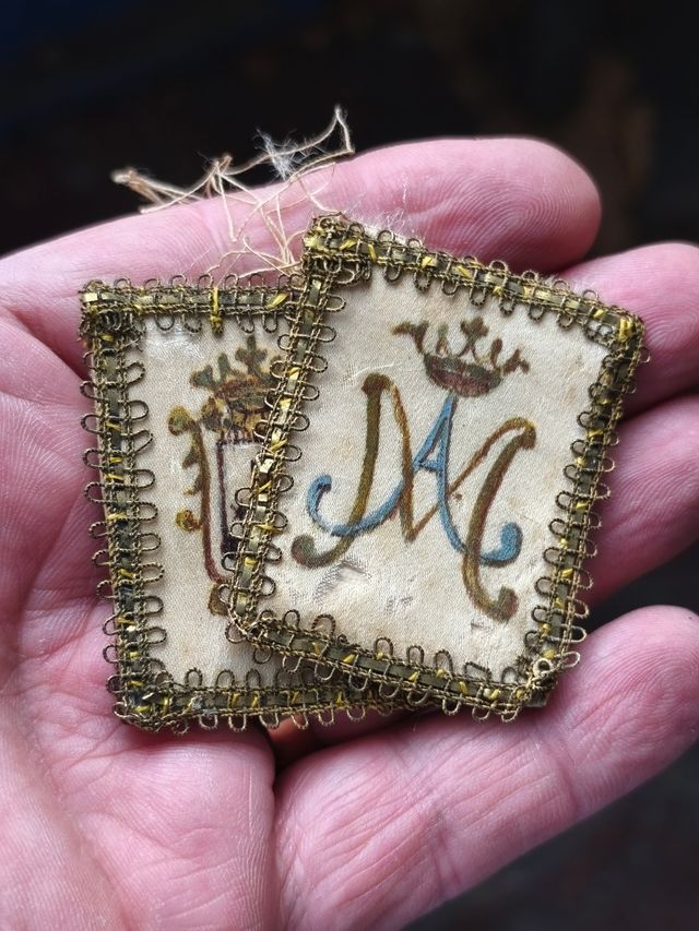 2 toppe religiose ricamate - Scapolare SXIX