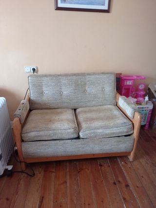 Sofá cama tela y madera