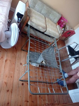 Sofá cama tela y madera