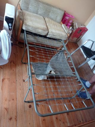 Sofá cama tela y madera