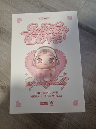 POP MART Space Molly Smitten Love 400%