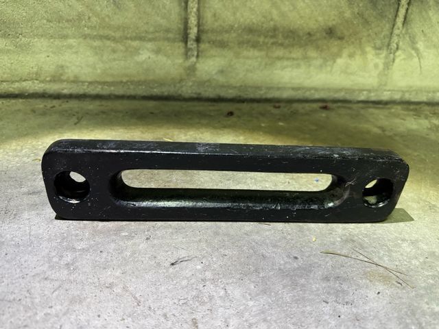 Guía cables para cabrestrante de hierro.