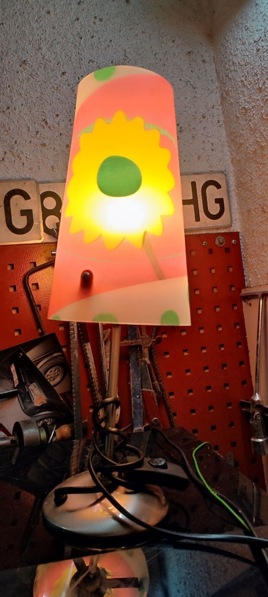 Lámpara infantil flor rosa y amarilla