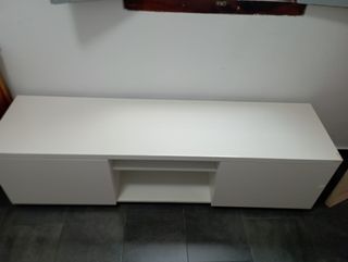 Mueble blanco moderno