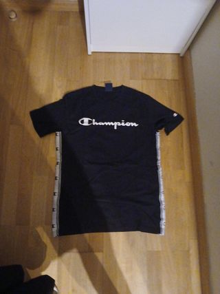 Camiseta Champion Negra