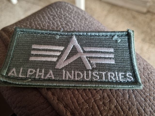 Parche Alpha Industries