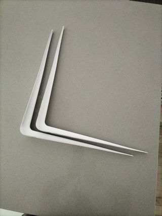 Soportes para estanterías de metal