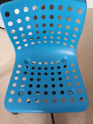 Silla de oficina con ruedas