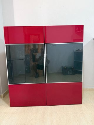 Mueble Vitrina Rojo y Negro
