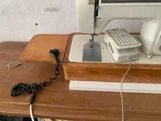 Máquina de coser Brother vintage