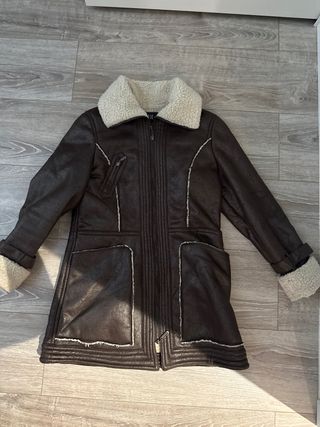 Chaqueta marrón con borreguito