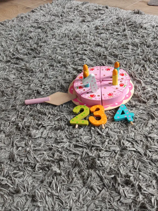 Torta in legno per compleanni