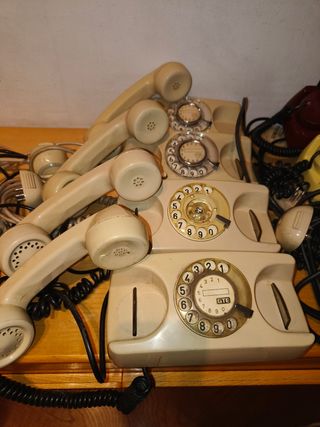 Lotto di 8 telefoni vintage a disco StarLite GTE