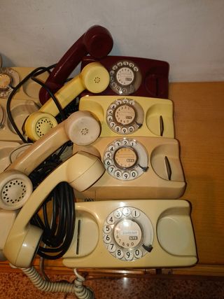 Lotto di 8 telefoni vintage a disco StarLite GTE