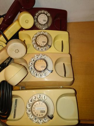 Lotto di 8 telefoni vintage a disco StarLite GTE