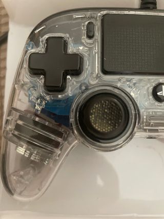 Mando Nacon PS4 LED Iluminado Compacto