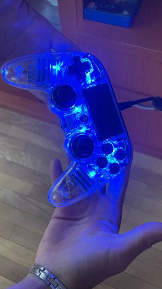 Mando Nacon PS4 LED Iluminado Compacto