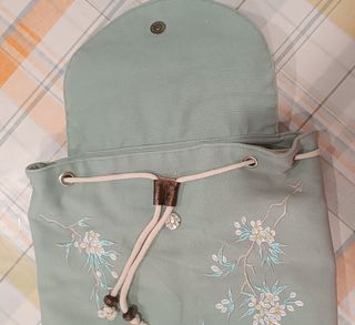 Bolso lona con bordado floral