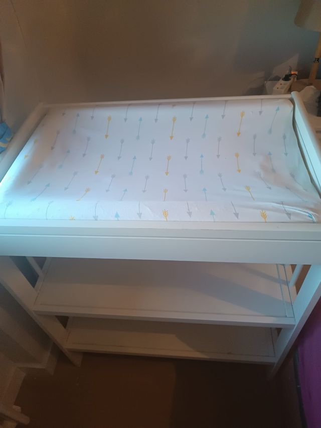 Cambiador Ikea Blanco + colchón cambiador