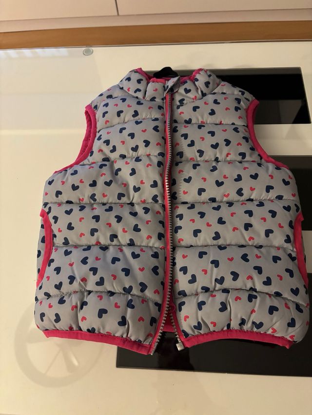 Chaleco niña 4-5 años estampado corazones