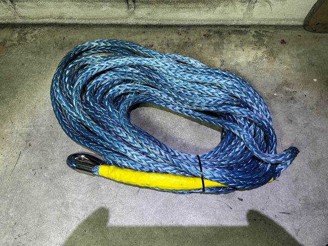 Cuerda sintética para cabestrante