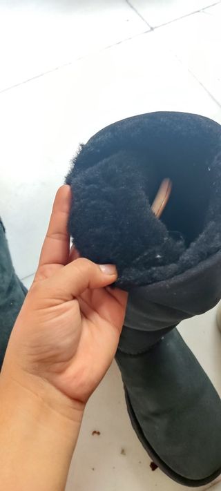 Botas UGG Negras Talla [insertar talla]