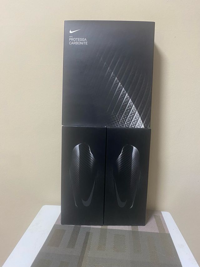 Espinilleras Nike Protegga Carbonite Talla M