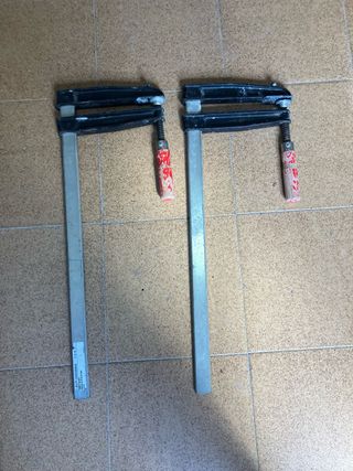 2 Gatos de carpintero