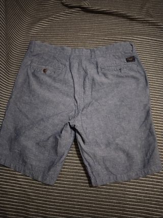 Pantalones chinos cortos salsa