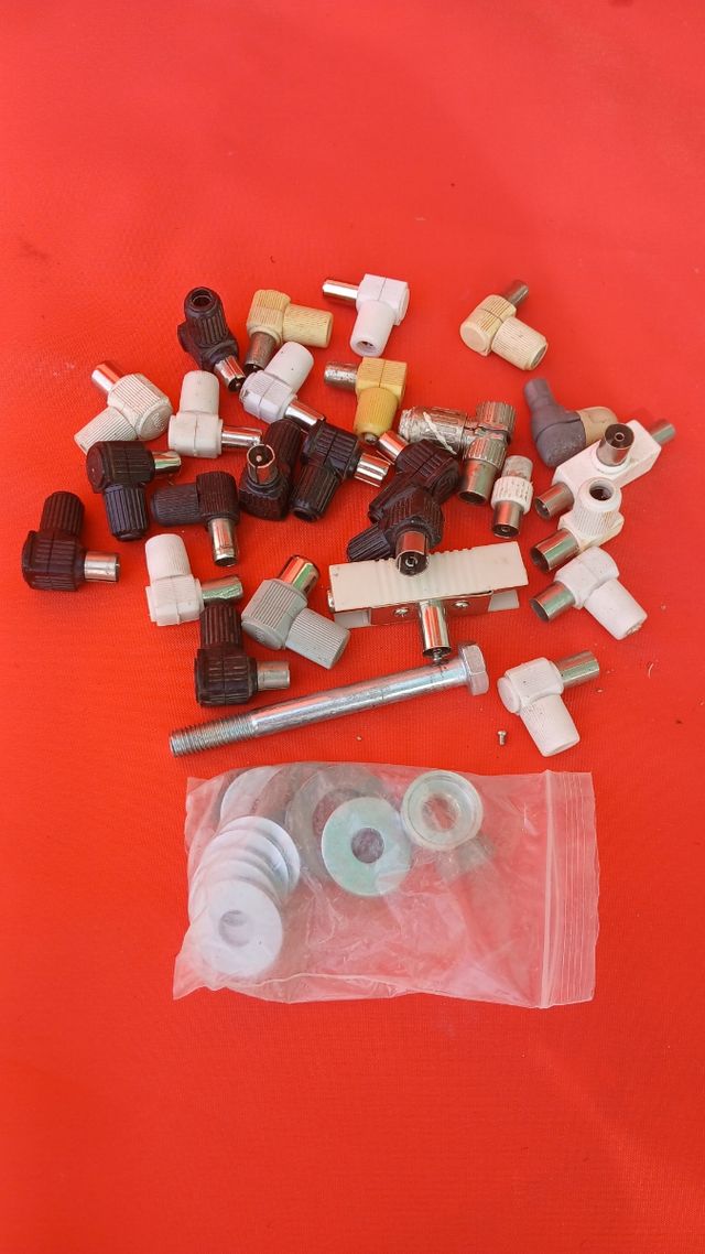 Lote de conexiones antenas tv