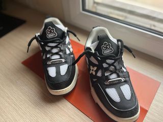 Zapatillas Louis Vuitton LV Sakte Negras Blancas
