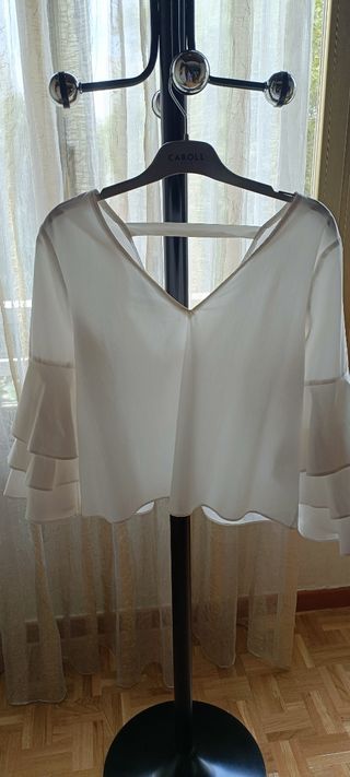 Blusa Zara blanca manga francesa volantes