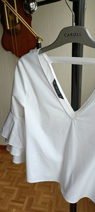 Blusa Zara blanca manga francesa volantes
