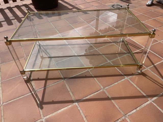 Mesa de centro cristal y metal dorado