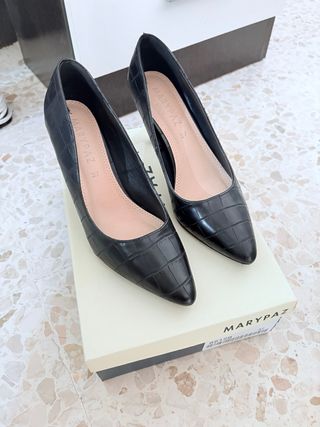Zapatos MARYPAZ Negros Talla 37