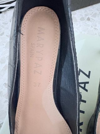 Zapatos MARYPAZ Negros Talla 37
