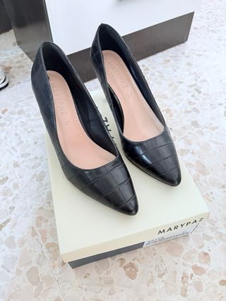 Zapatos MARYPAZ Negros Talla 37