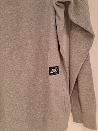 Sudadera Nike SB Gris