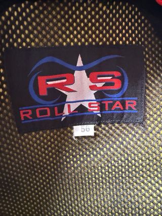 Mono de moto cuero rojo y negro